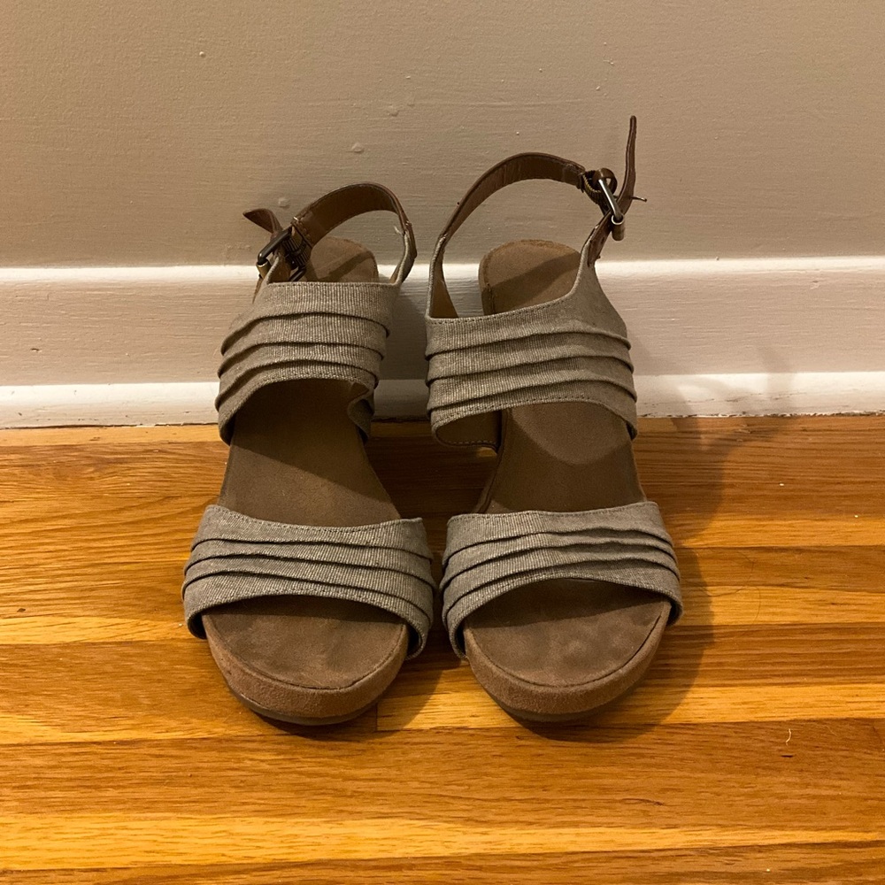 A2 by Aerosoles Plush Taupe Canvas Wedge Sandals | 9.5